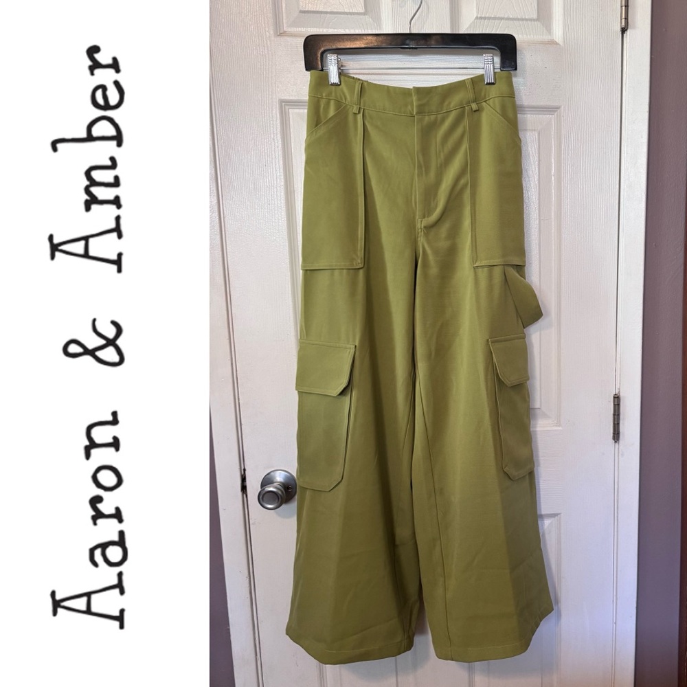 Olive Green Wide-Leg Cargo Pants